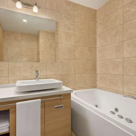 Отель Ramada Sile *