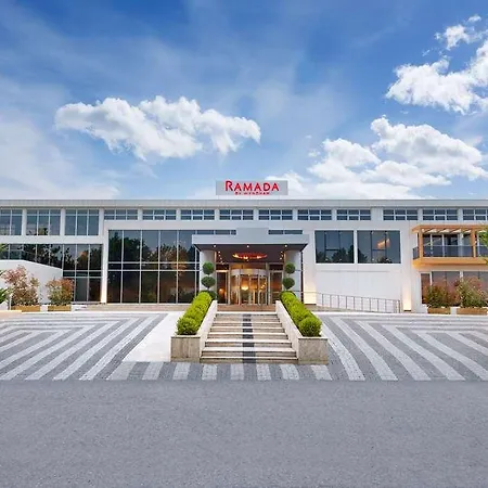 Ramada Sile